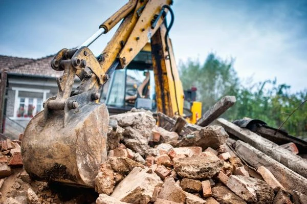 Travaux de démolition à Mus